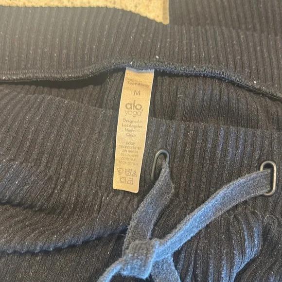 Alo Black Ribbed Muse Sweatpants Joggers Medium - Picture 3 of 5